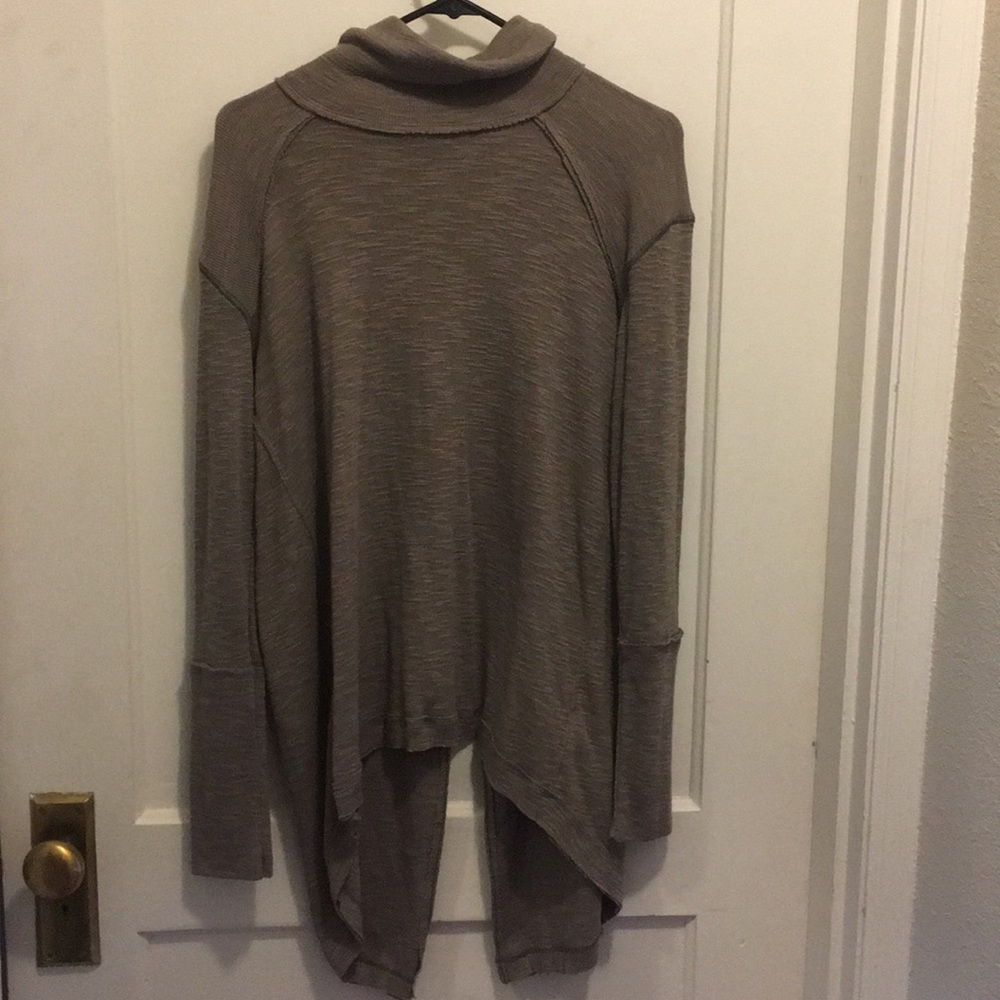 Free People Split Back sweater NWOT